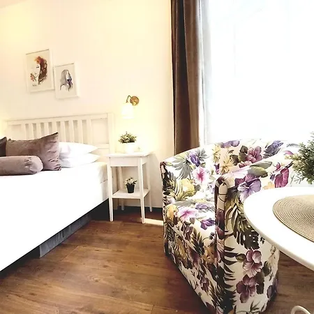 Genius Apartment